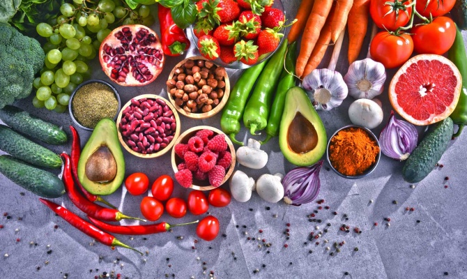 What Are Polyphenols? Benefits and Foods Containing Polyphenols