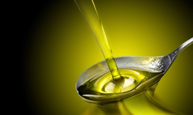 How is Olive Oil Made? From Bitter Olives to Beloved Ingredient